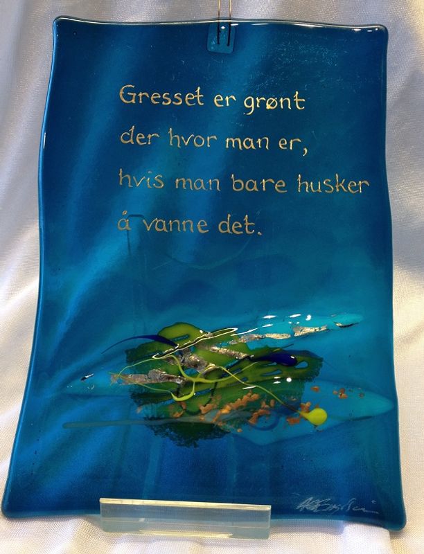 Hustavle i glass, Gresset er grønt..