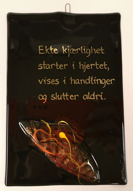 Hustavle i glass, Ekte kjærlighet...